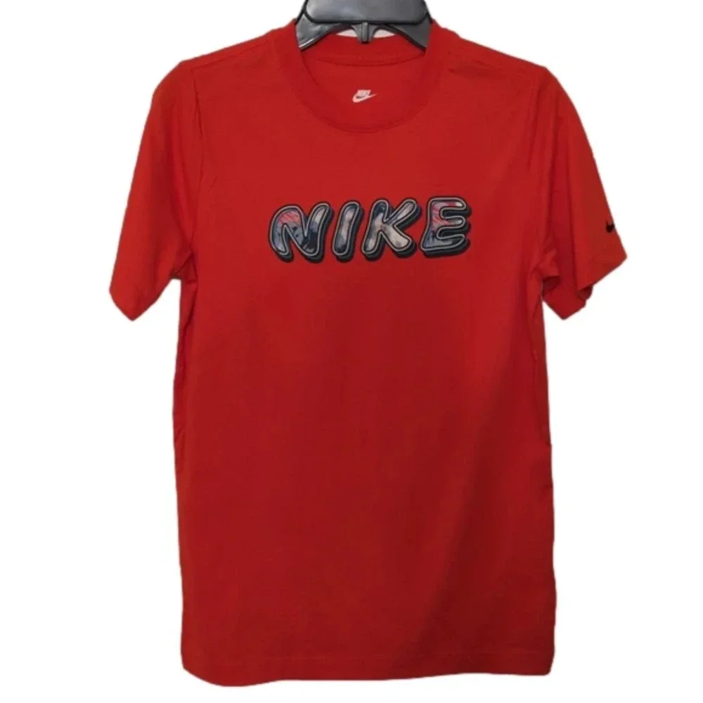 Nike boys short sleeve t-shirt